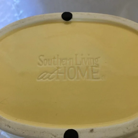 Southern Living at Home yellow ceramic oval flower frog. - Picture 2 of 6